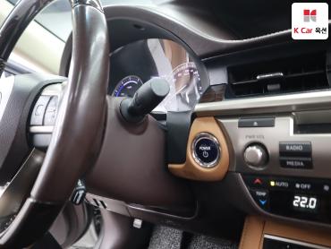 2018 - lexus es300h