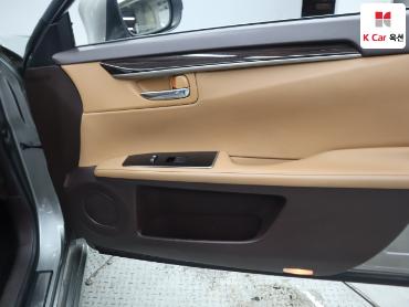 2018 - lexus es300h