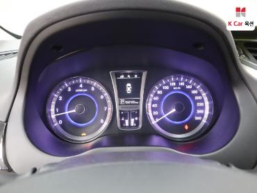 2015 - hyundai grandeur