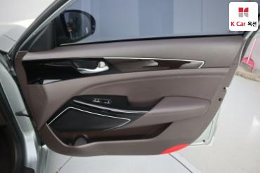 2017 - kia k7