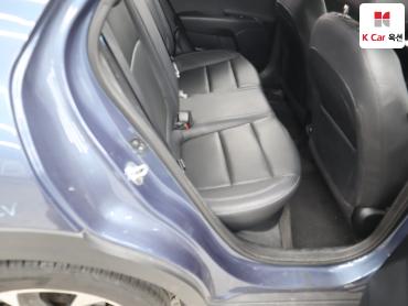 2020 - kia stonic