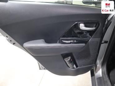 2020 - kia niro