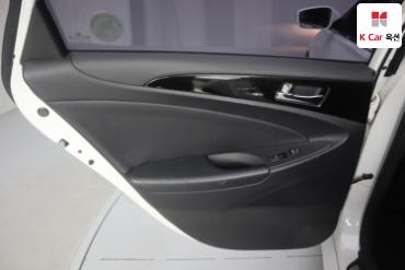2011 - hyundai sonata