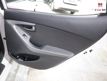 2014 - hyundai avante
