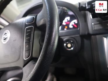 2013 - kg mobility (ssangyong) rexton