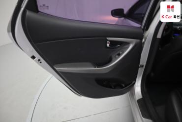 2012 - hyundai avante