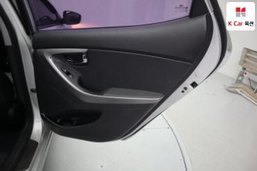 2012 - hyundai avante