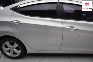 2012 - hyundai avante