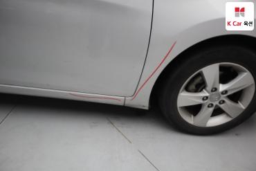 2012 - hyundai avante