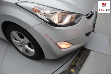 2012 - hyundai avante