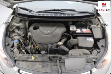 2012 - hyundai avante