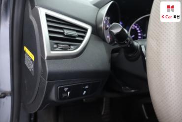 2012 - hyundai veloster