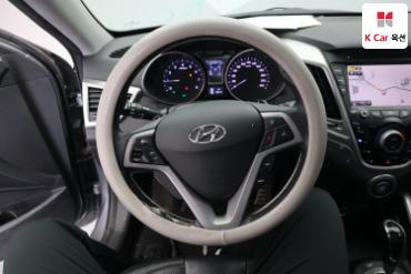 2012 - hyundai veloster