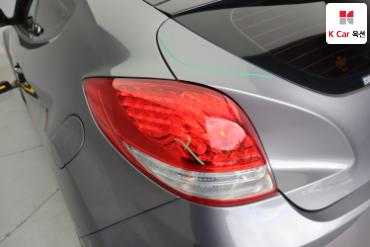 2012 - hyundai veloster