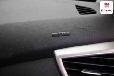 2012 - hyundai veloster