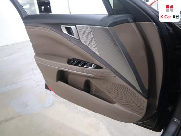 2022 - kia k8