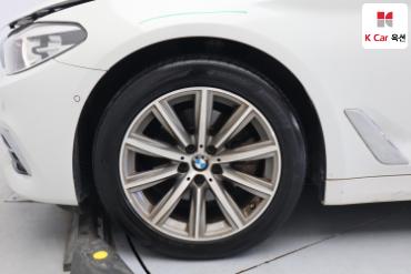 2019 - bmw 5 series