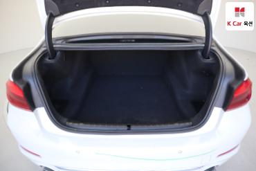 2019 - bmw 5 series