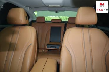 2019 - bmw 5 series