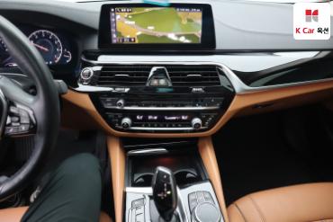 2019 - bmw 5 series