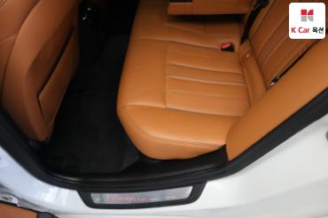 2019 - bmw 5 series