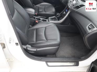 2014 - hyundai avante