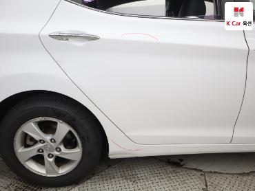 2014 - hyundai avante