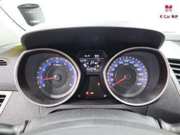 2014 - hyundai avante