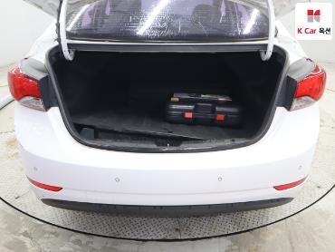 2014 - hyundai avante
