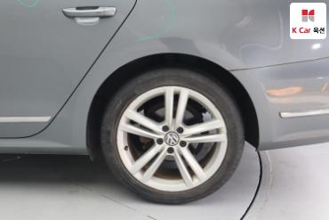 2013 - volkswagen passat