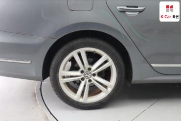 2013 - volkswagen passat