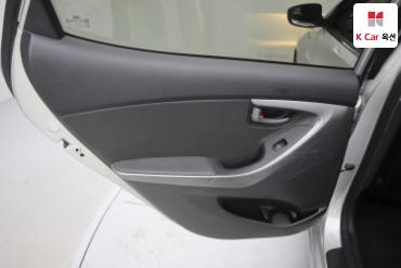 2014 - hyundai avante
