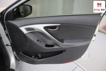 2014 - hyundai avante