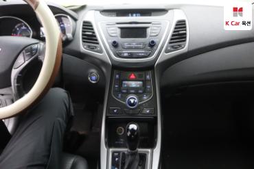 2014 - hyundai avante