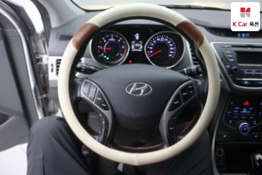 2014 - hyundai avante