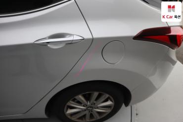 2014 - hyundai avante