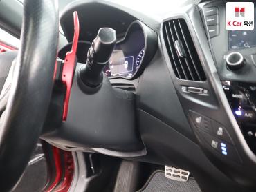 2016 - hyundai veloster