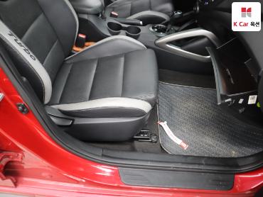 2016 - hyundai veloster