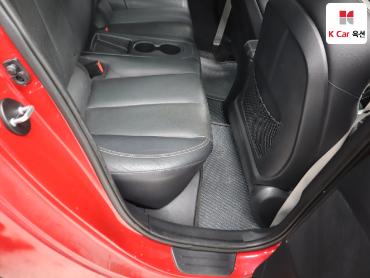 2016 - hyundai veloster