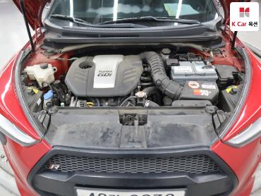 2016 - hyundai veloster