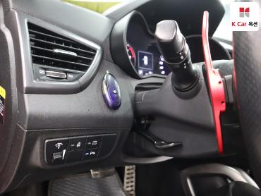 2016 - hyundai veloster