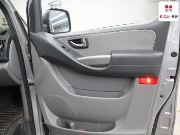 هيونداي Grand Starex 2021 — صورة 26