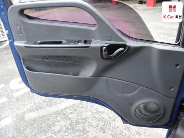 2018 - hyundai e-mighty