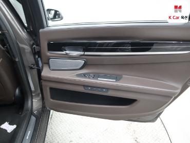 2015 - bmw 7 series