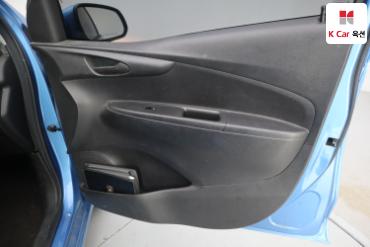 2017 - chevrolet spark