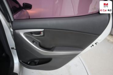 2014 - hyundai avante