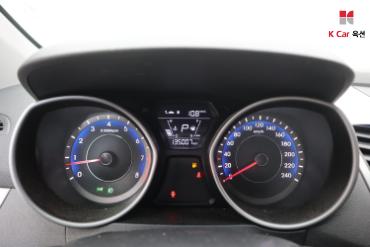 2014 - hyundai avante