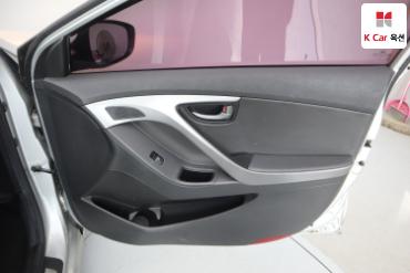 2014 - hyundai avante