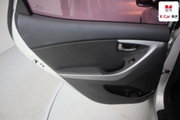 2014 - hyundai avante