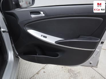 2014 - hyundai accent